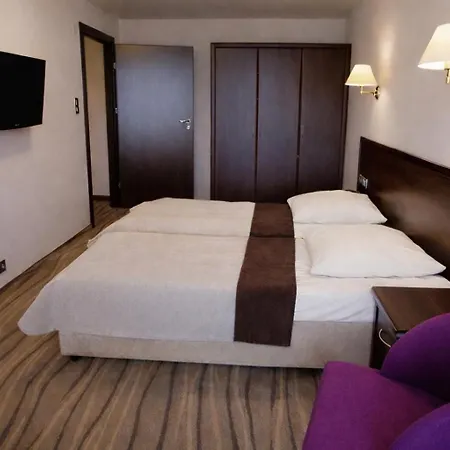 Hotel Budowlani Wellness & Medi Kompleks 3*