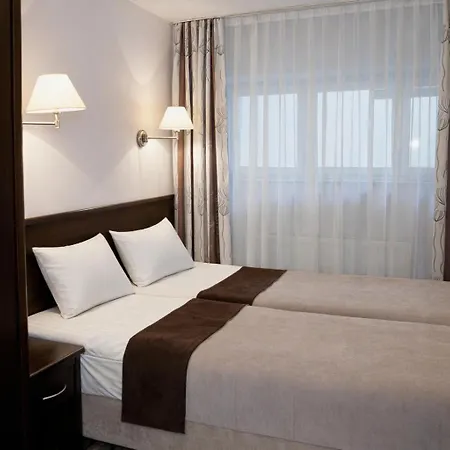 Budowlani Wellness & Medi Kompleks 3*